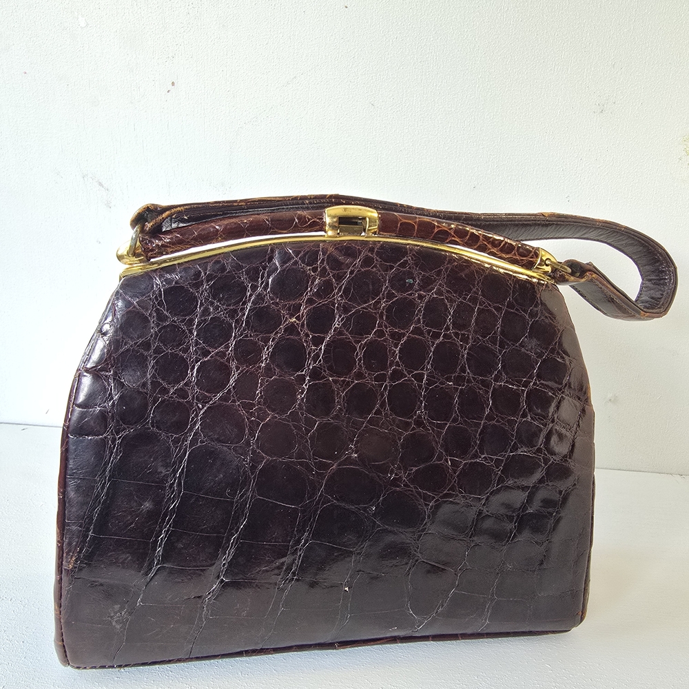 Vintage Brown Leather Crocodile Pattern Handbag